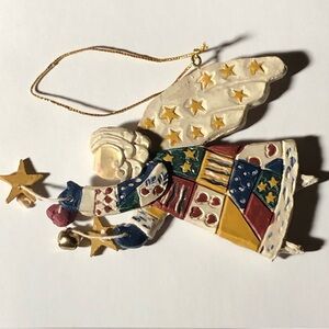 Vintage Angel in Flight Folk Art Style Quilt Ornament Wings Stars Cream Gold Dbl